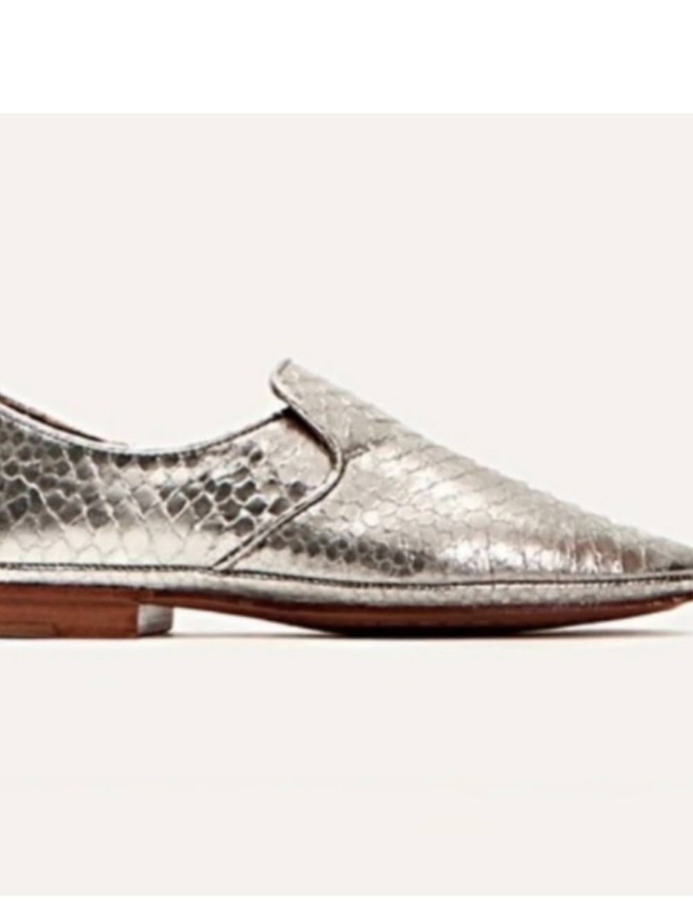 Rare! Frye Silver Ashley Slip On Flats Size 8 - Picture 3 of 10